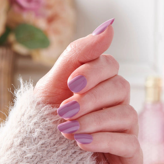 Sugar Plum - Short Oval Press On Manicure