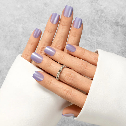 Lavender Mist - Short Squoval Press On Manicure